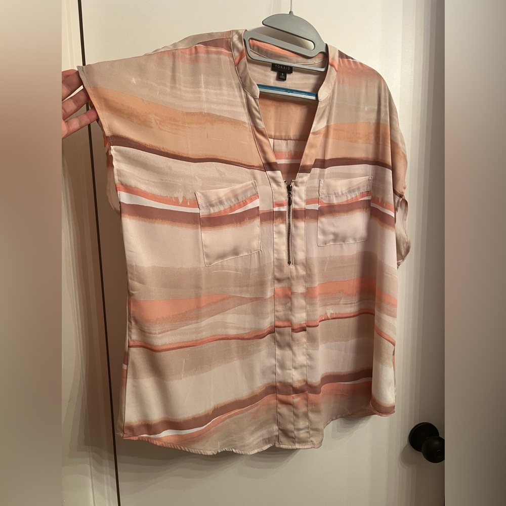 Torrid Pink short sleeve top with pockets